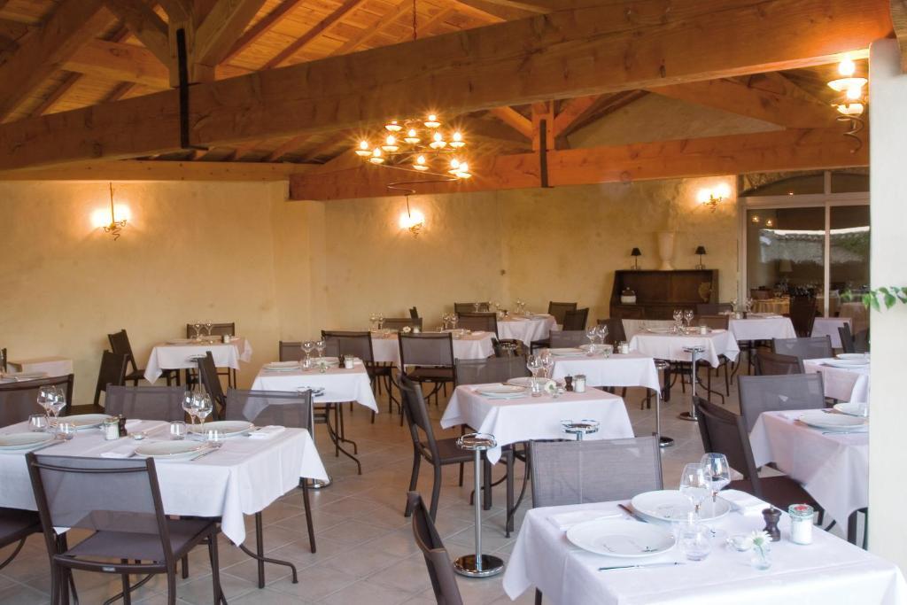 Logis Auberge Cote Jardin Hotel Lezignan-Corbieres Exterior photo