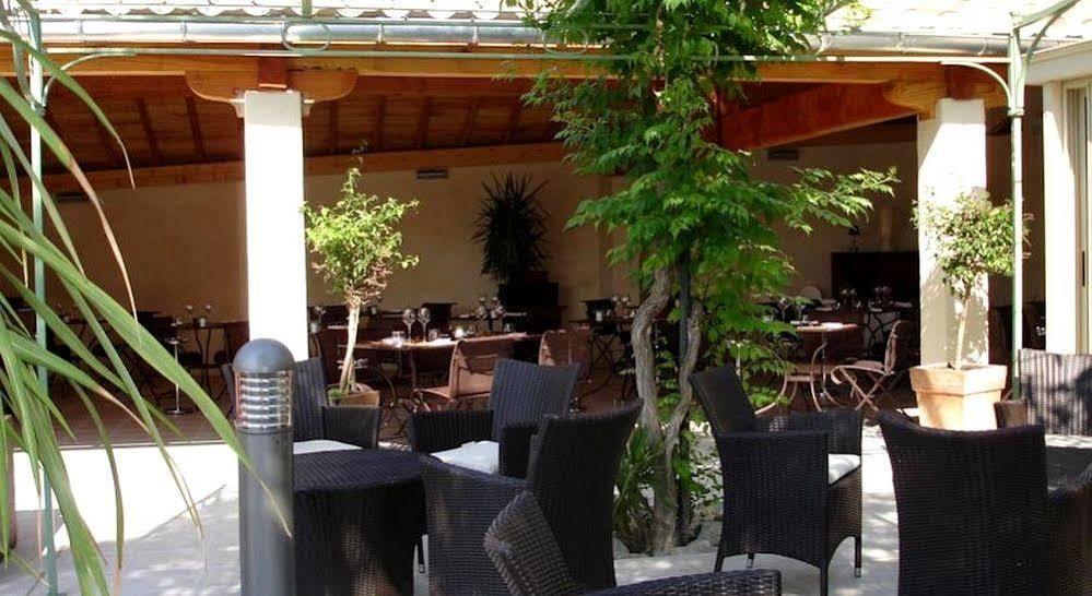 Logis Auberge Cote Jardin Hotel Lezignan-Corbieres Exterior photo