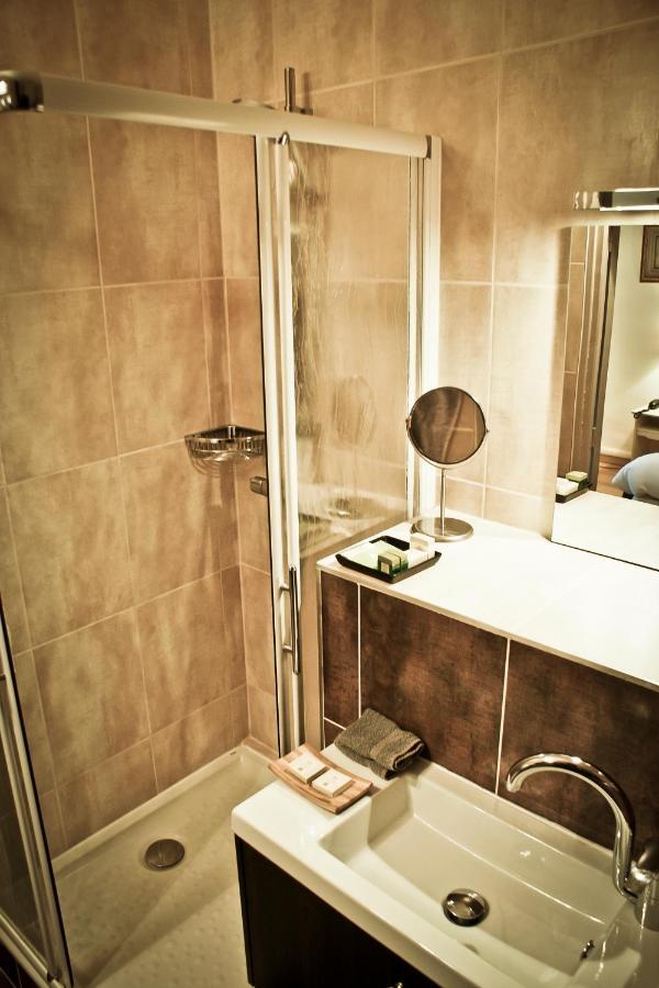 Logis Auberge Cote Jardin Hotel Lezignan-Corbieres Room photo